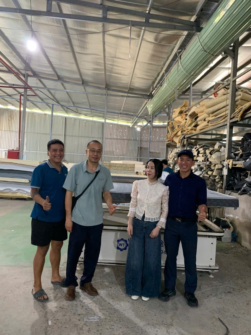 NHÀ MÁY WEITU THĂM KHÁCH HÀNG SẢN XUẤT TẠI VIỆT NAM