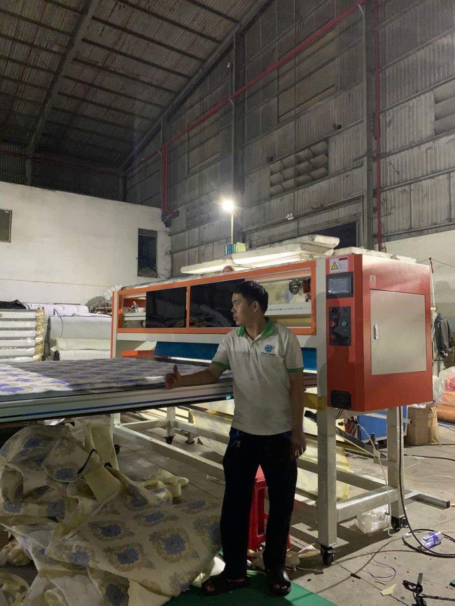 z7360695144987_f366ce687ee89855d6d050649